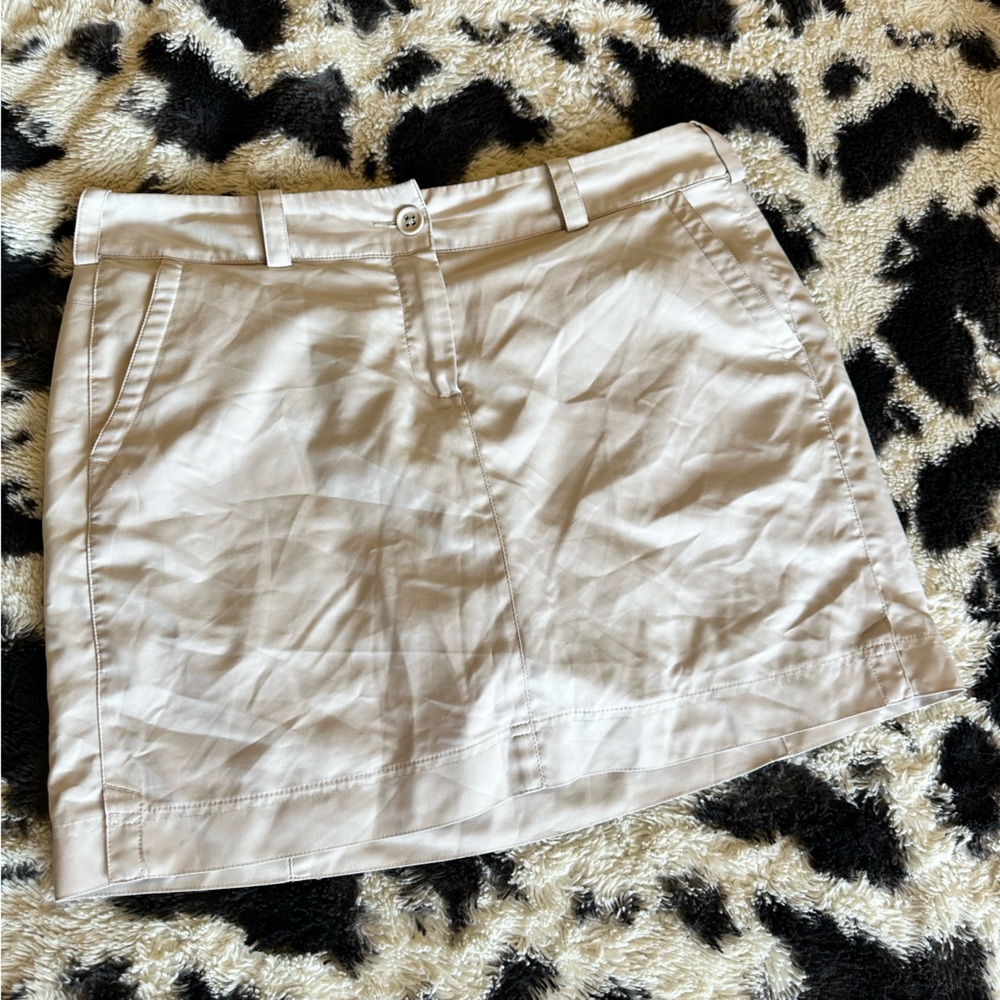 Women size 12 Nike golf skirt